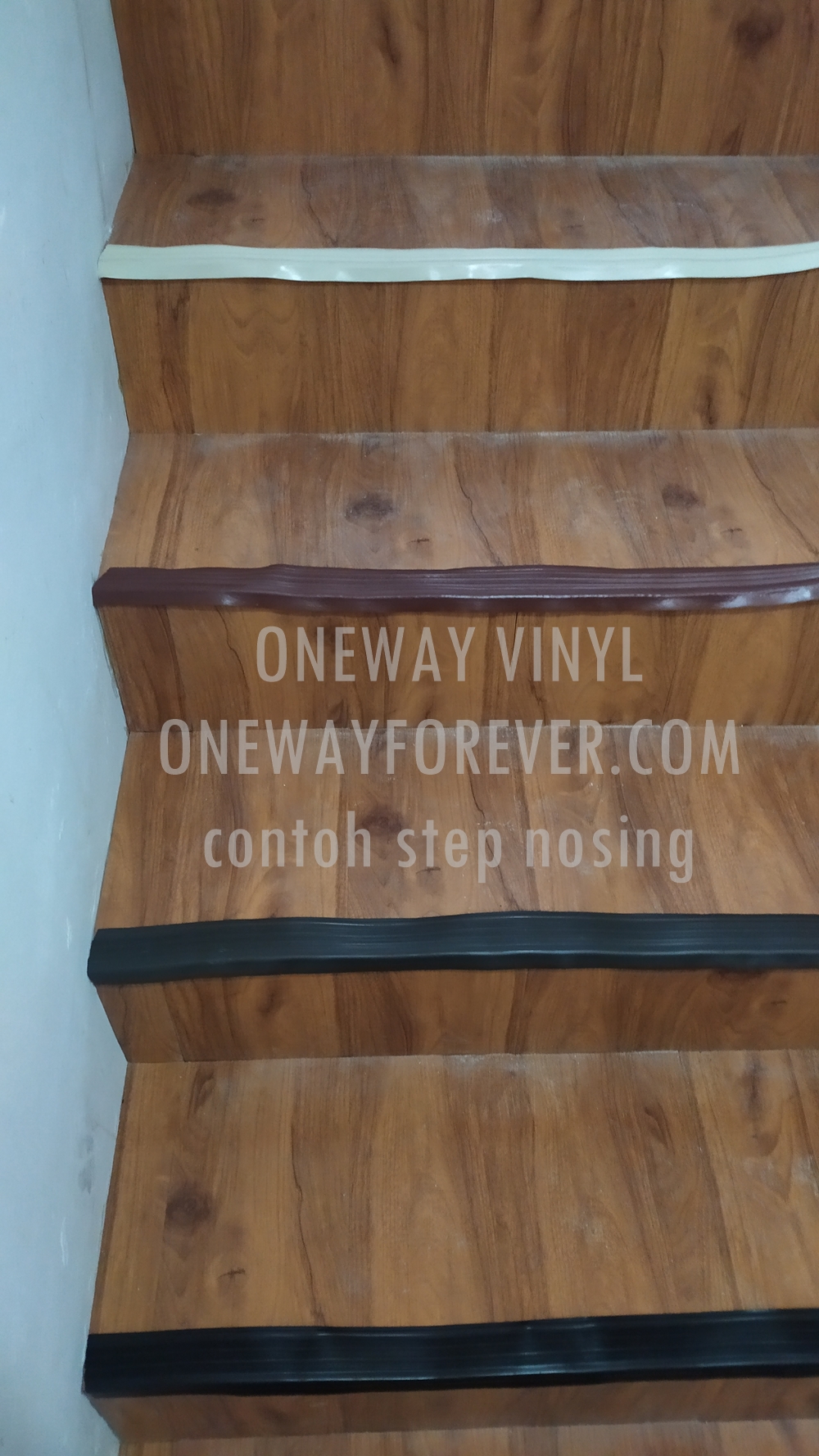 Lis Karet untuk Tangga di Balibali