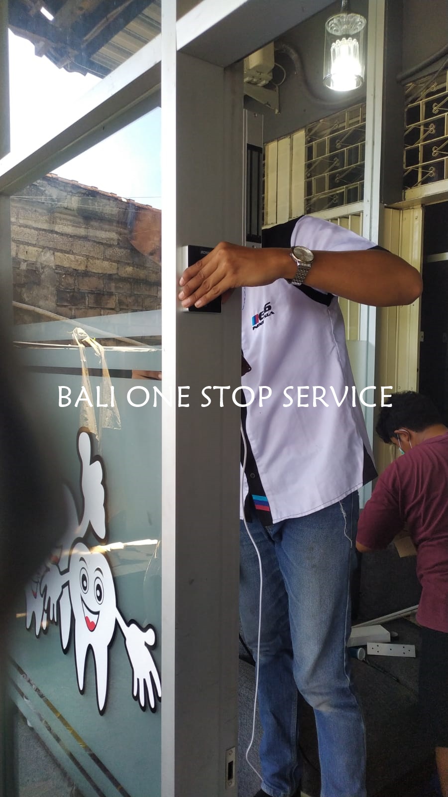 Coving Lantai Karet di Bali