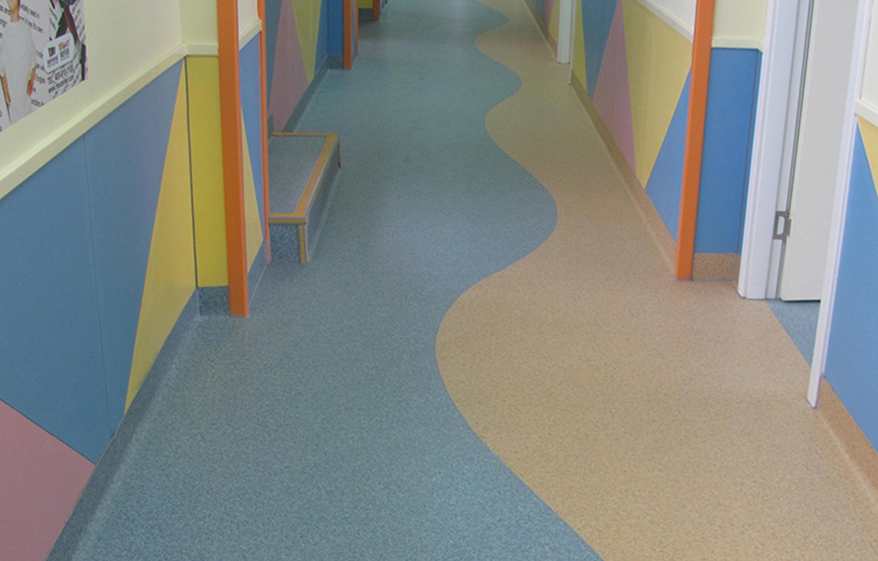 Harga Vinyl Lantai Hospital di Balibali