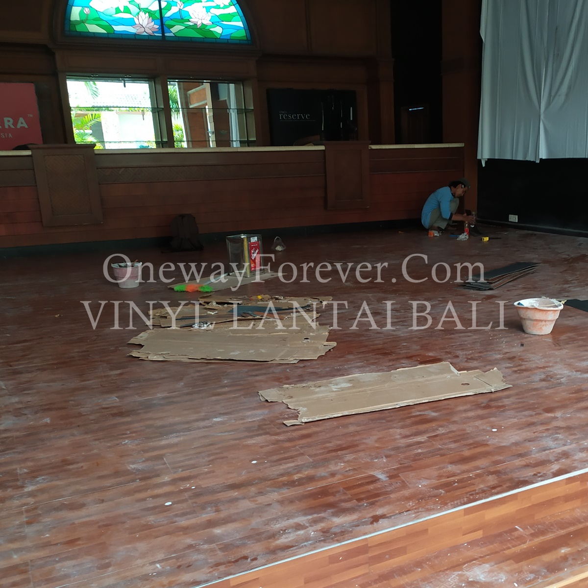 vinyl lantai di bali